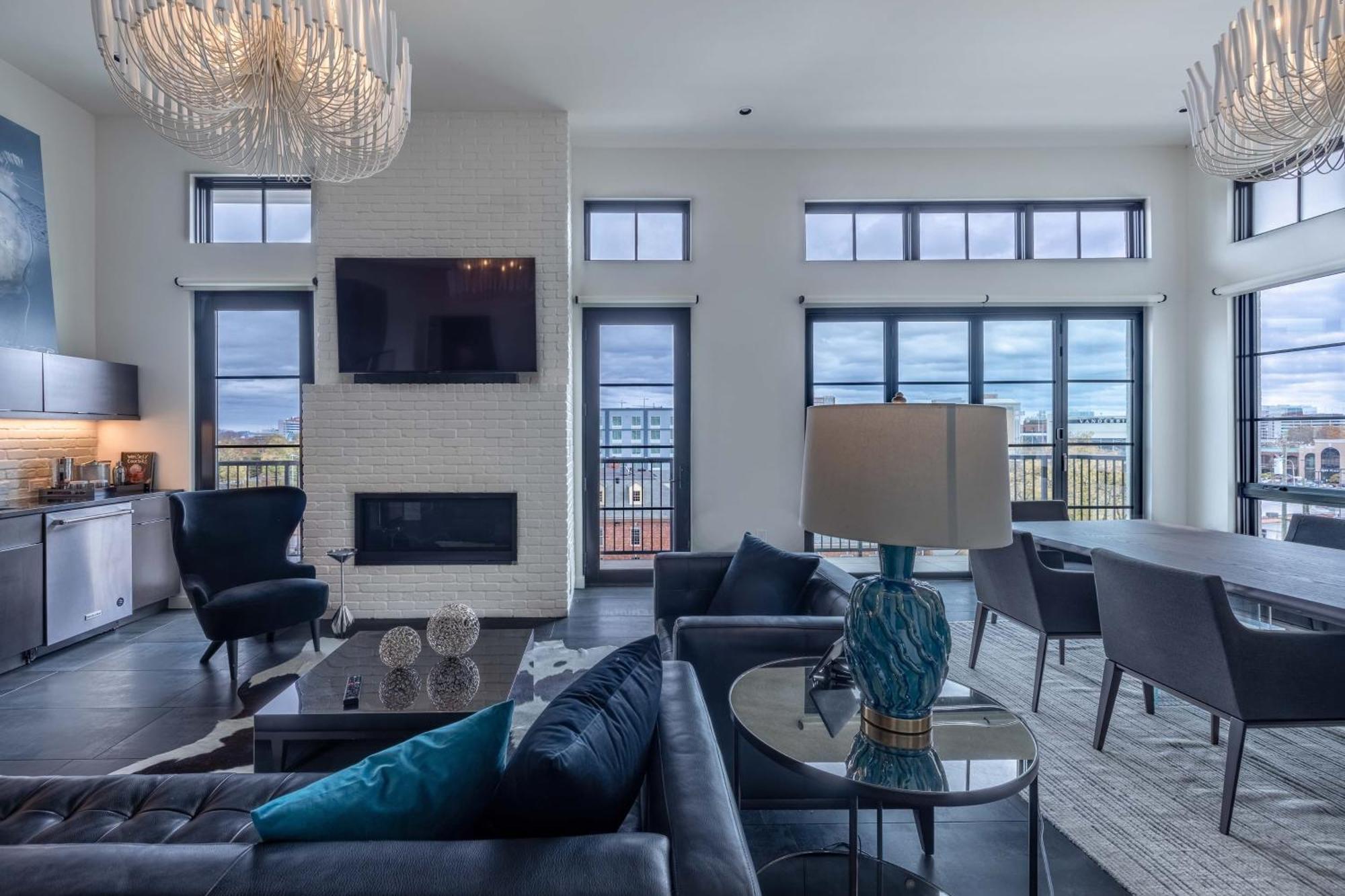 121 Hotel By Avantstay Chic Modern Hotel In ナッシュビル エクステリア 写真
